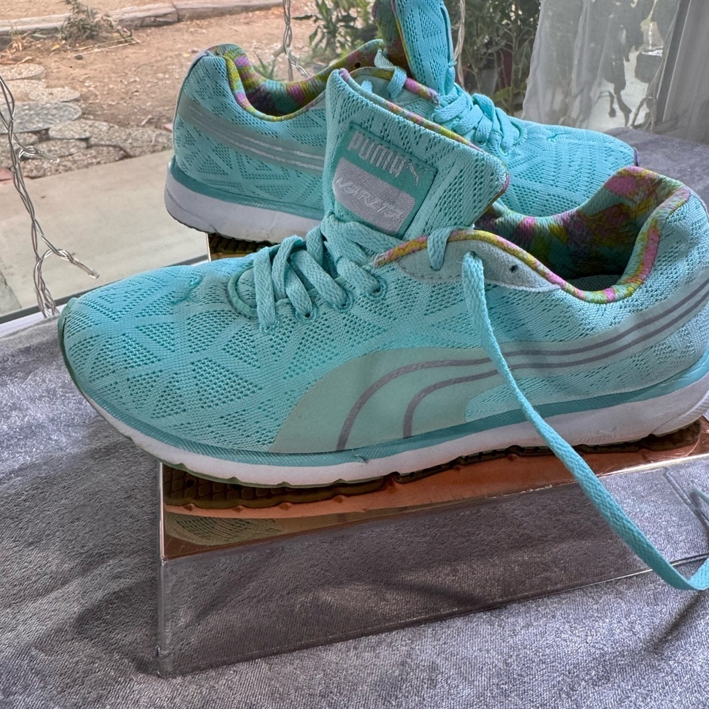 Puma Women's Aqua Athletic Shoes